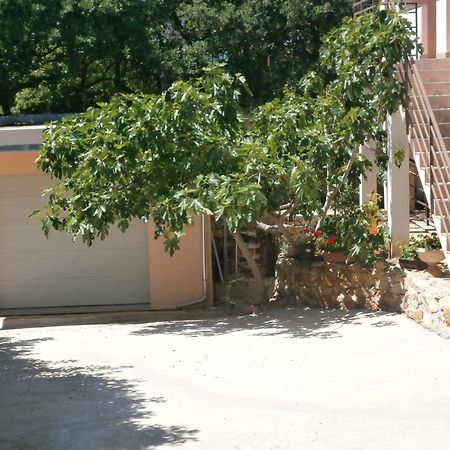 Apartment Maja Vodice Bagian luar foto