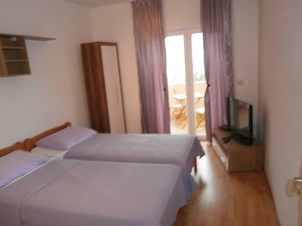 Apartment Maja Vodice Bagian luar foto